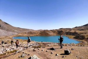 Von Cusco: Ausangate 7 Seen & heiße Quellen – Ganztägige Wanderung