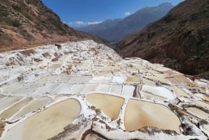 クスコ発：チンチェロ、ウツボ、マラス、オリャンタイタンボ、ピサック