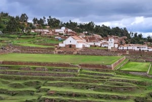 クスコ発：チンチェロ、ウツボ、マラス、オリャンタイタンボ、ピサック