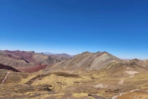 Desde Cusco: Excursión de un día a la Montaña Arco Iris de Palcoyo