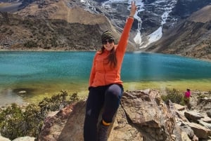 From Cusco: Excursion to Humantay lake from Cusco