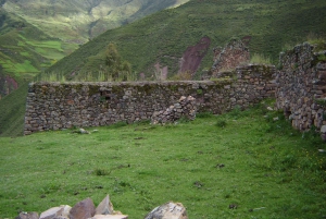 From Cusco: Full-Day Inca Quarry Trail Hike to Cachicata