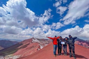 Depuis Cusco : Journée complète Montagne Arc-en-ciel + Vallée Rouge | PRIVÉE
