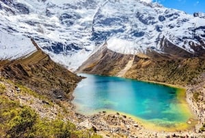 Von Cusco: Tour zum Humantay-See + Frühstück und Mittagsbuffet