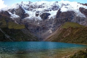 Von Cusco: Tour zum Humantay-See + Frühstück und Mittagsbuffet
