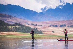 FRA CUSCO: STÅENDE PADLING I HUAYPO-LAGUNEN PÅ FORMIDDAGEN