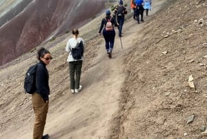 From Cusco:Hike toVINICUNCAmountain with natural Andean food