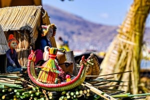 Från Cusco: Titicacasjön, Uros och Amantani med nattbuss