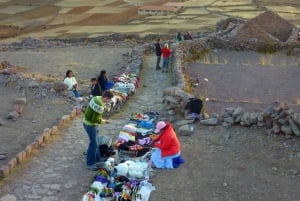 Från Cusco: Titicacasjön, Uros och Amantani med nattbuss