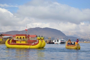 From Cusco: Lake Titicaca, Uros and Amantani by sleeper bus