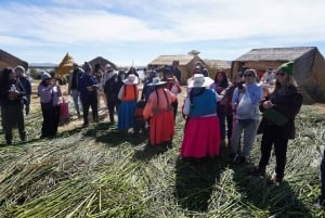 From Cusco: Lake Titicaca, Uros and Amantani by sleeper bus