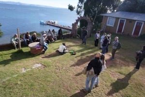From Cusco: Lake Titicaca, Uros and Amantani by sleeper bus