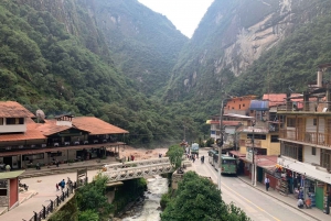 From Cusco: Machu Picchu 2-day Budget Tour by Car