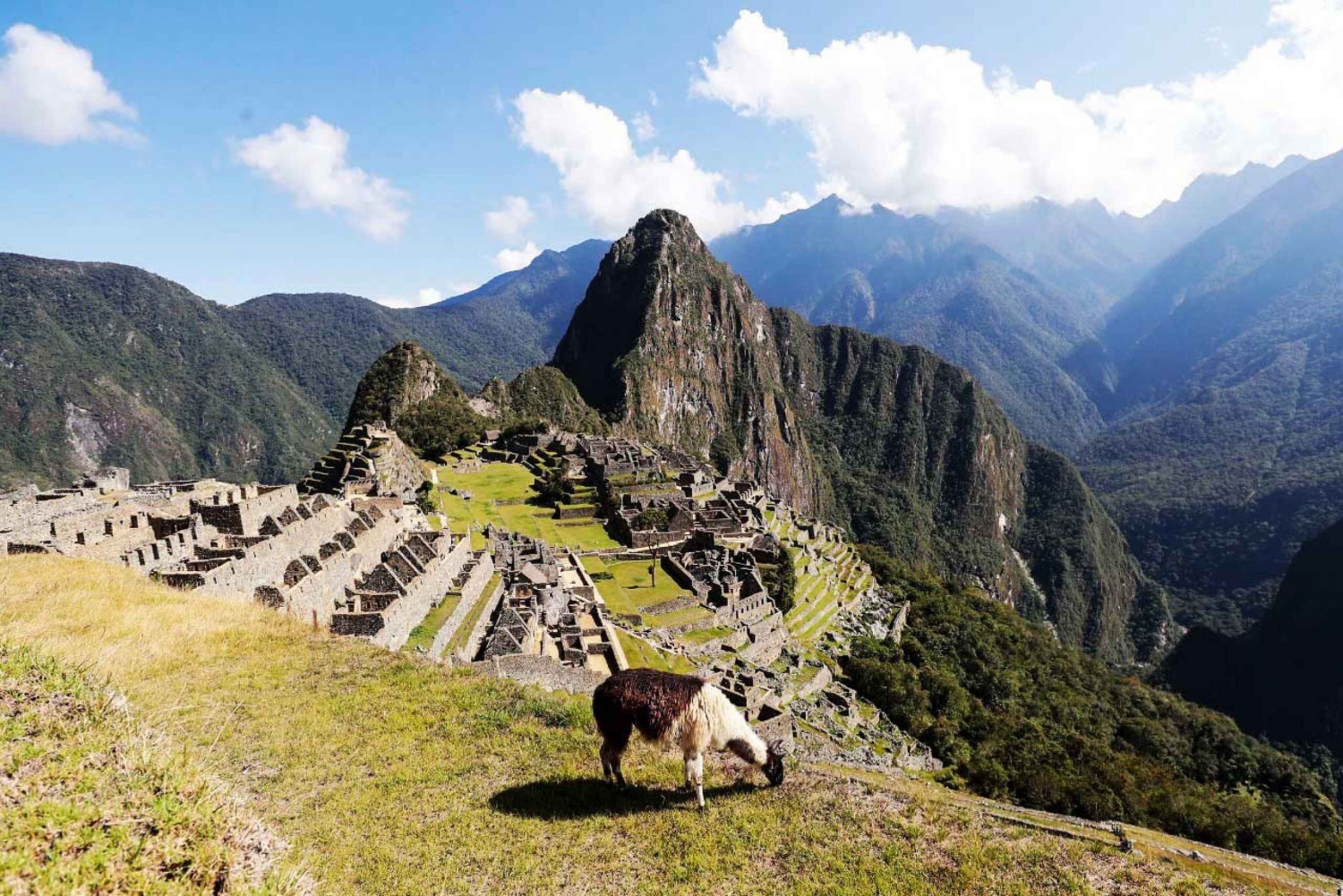 Desde Cusco: Machu Picchu increíble + Montaña Arco Iris 2D - 1N