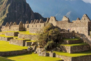 Från Cusco: Machu Picchu och Rainbow Mountain 2-dagarstur