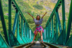 Depuis Cusco : Machu Picchu en voiture 2 jours + Hôtel et petit déjeuner