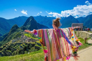 Depuis Cusco : Machu Picchu en voiture 2 jours + Hôtel et petit déjeuner