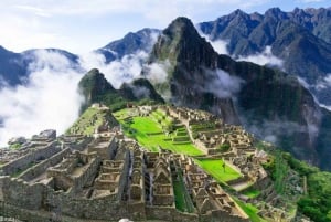 Cuscosta: Machu Picchu Yksityinen päiväretki kaikkine lippuineen.