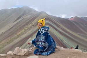 Cuscosta: Cusco: Värien vuori ja punainen laakso mönkijöillä