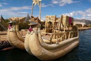Fra Cusco: Bus med overnatning til Puno med tur til Titicaca-søen