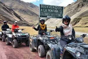 クスコ発：レインボーマウンテンへのクアドバイクツアー（食事付き）