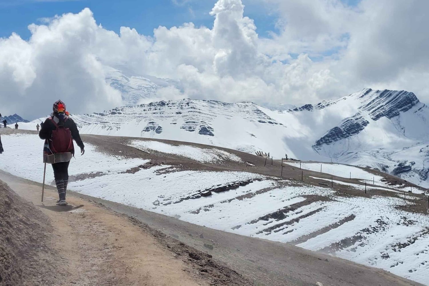 クスコからレインボーマウンテンとレッドバレー プライベート