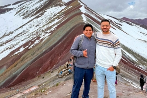 From Cusco: Rainbow Mountain Tour with late departure and lunch