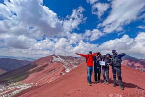 Desde Cusco: Día Completo Montaña Arco Iris + Valle Rojo | PRIVADO