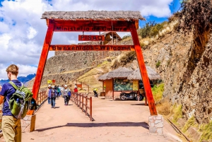 From Cusco: Sacred Valley Tour with Pisac and Ollantaytambo