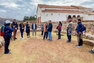 Cusco: Pyhä laakso ja paluukuljetus Ollantaytamboon