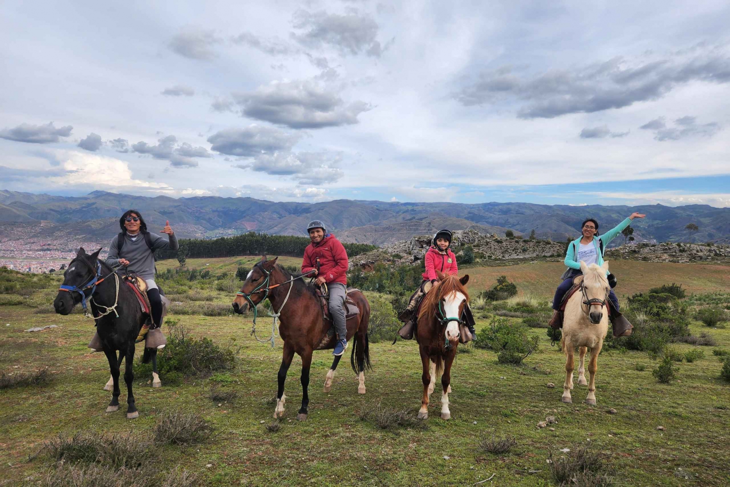From Cusco: Temple of the Moon Horseback Tour with Transfer