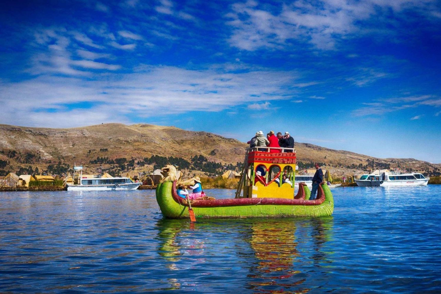 Depuis Cusco : Lac Titicaca - visite d'une jounée en bus couchette.