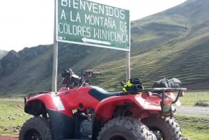 Fra Cusco: ATV til Rainbow Mountain eller Red Valley med måltid