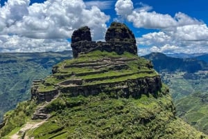 From Cusco: Waqrapukara Full-Day Tour with Breakfast