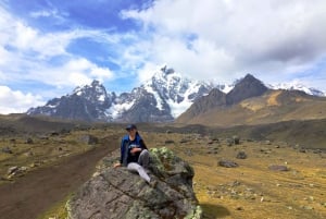Från Cusco: 7 Lakes Ausangate Trek med frukost och lunch
