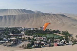 From Huacachina: Paragliding flight over the desert