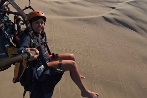 From Huacachina: Paragliding flight over the desert