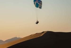 From Huacachina: Paragliding flight over the desert