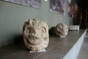 From Huaraz: Chavín de Huantar & Chavín Museum Day Trip