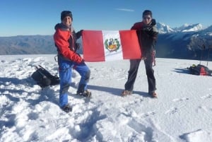 Fra Huaraz: Nevado Vallunaraju 2-dagers guidet tur med delt transport