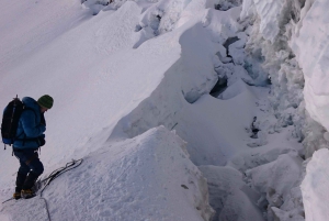 From La Paz: Huayna Potosí 2-Day Climbing Trip