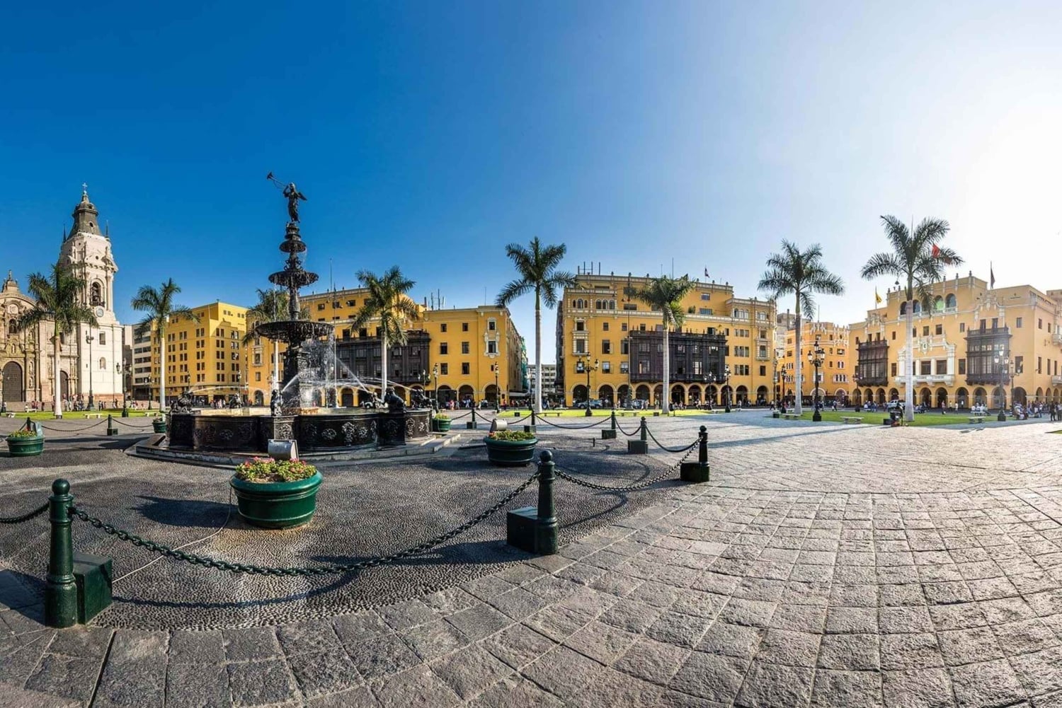 From Lima: 16-Day Tour of Peru and Bolivia with Accomodation