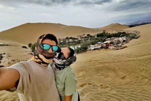 Da Lima: Tour di un giorno intero delle Islas Ballestas e Huacachina