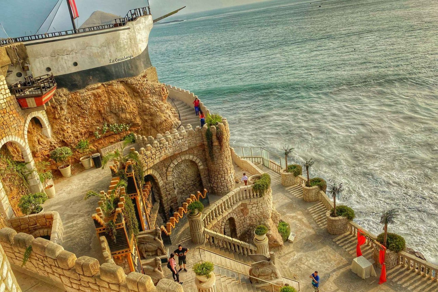 Vanuit Lima : Huaral en bezoek aan het kasteel van Chancay