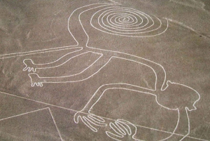Från Lima: Nazca Lines Flight med Huacachina Oasis Tour