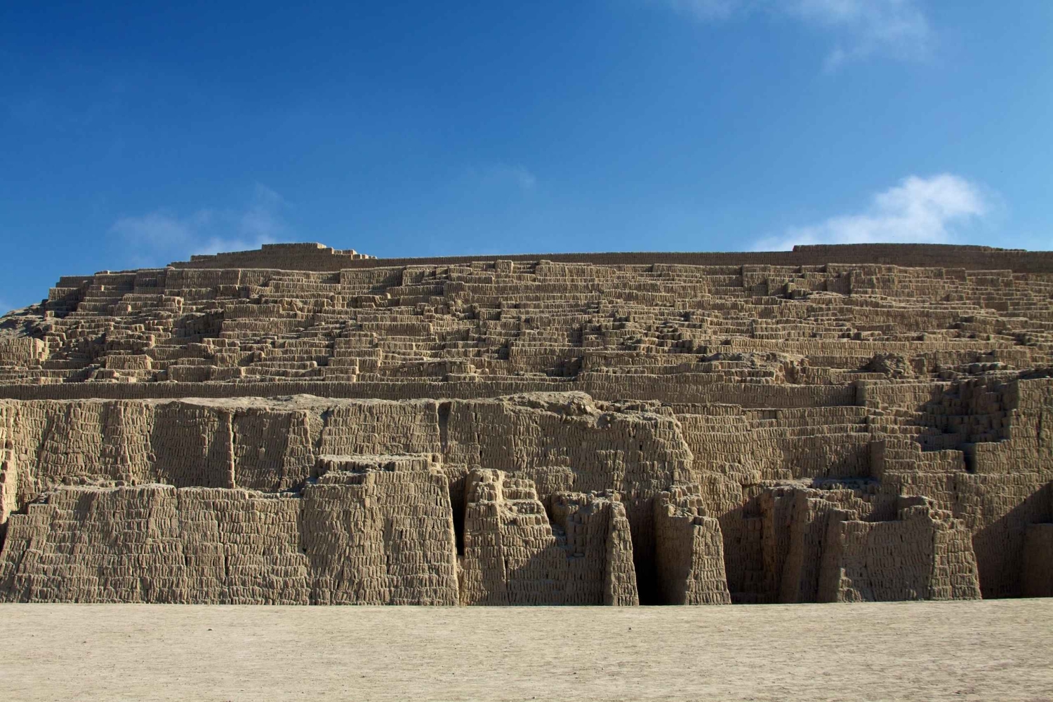 From Lima || Visit to Miraflores and Huaca Pucllana
