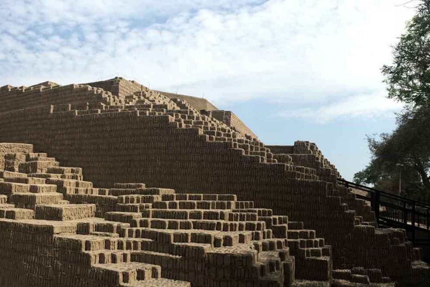 From Lima || Visit to Miraflores and Huaca Pucllana