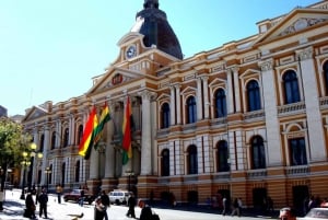 Vanuit Puno: Tour naar La Paz, Uyuni zoutvlakte & Aymara route