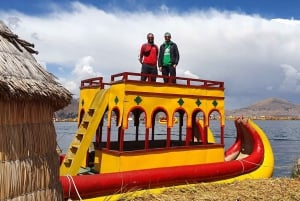 Från Puno: 3-timmars tur till de flytande öarna Uros