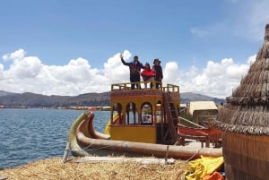Depuis Puno : 3 heures d'excursion dans les îles flottantes d'Uros